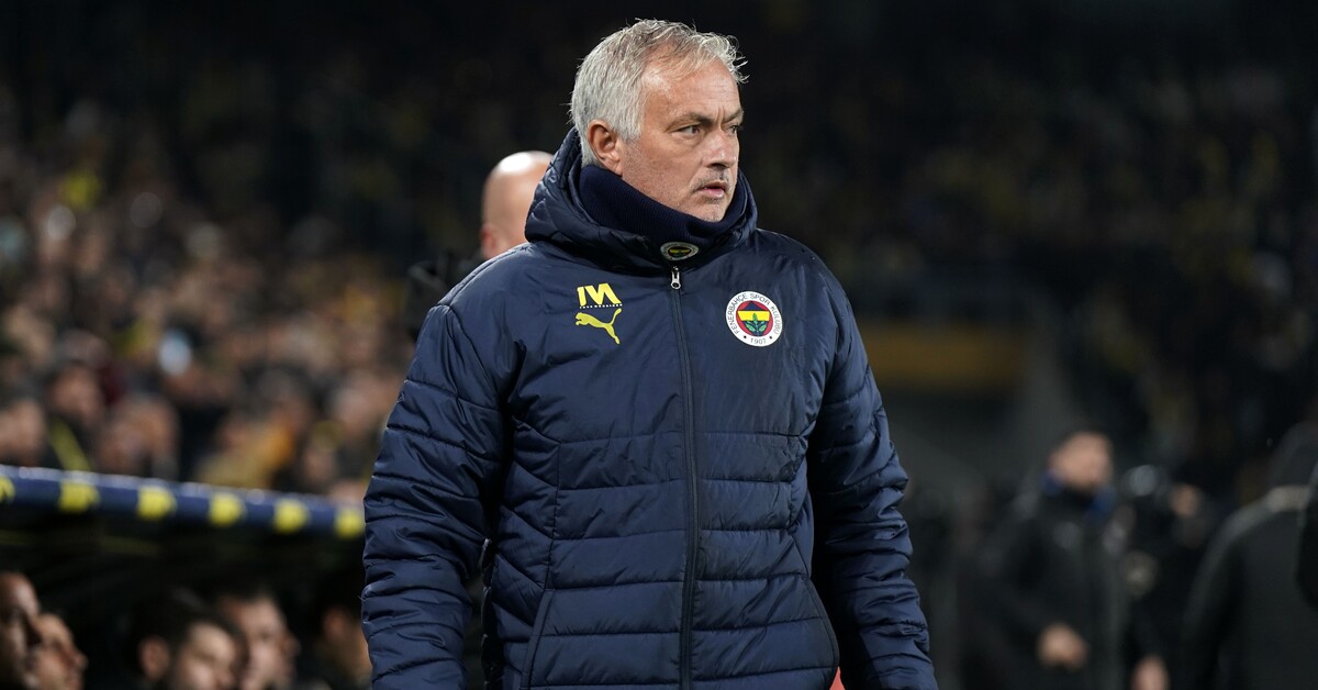 Jose Mourinho kötü haberi duyurdu: Sezonu kapattı!