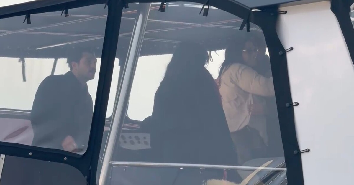 Furkan Andıç’tan, Aybüke Pusat’a teknede doğum günü sürprizi