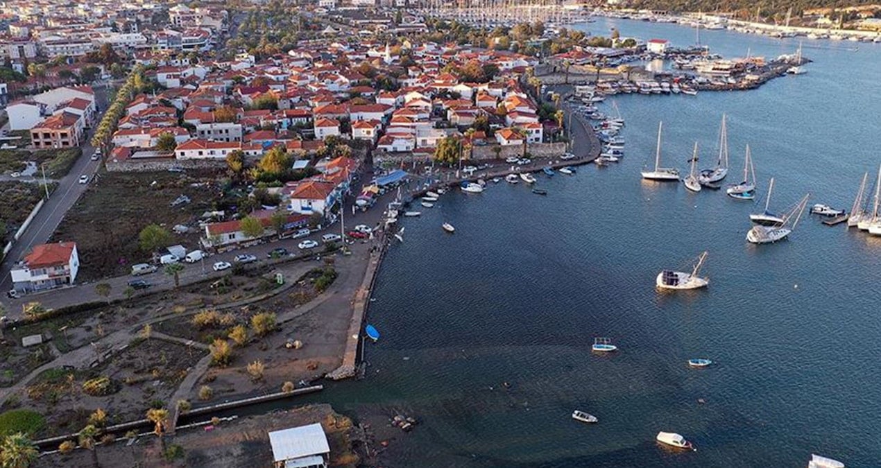 İzmir’de kan donduran olay! 1 yaşındaki bebeğini denize attı